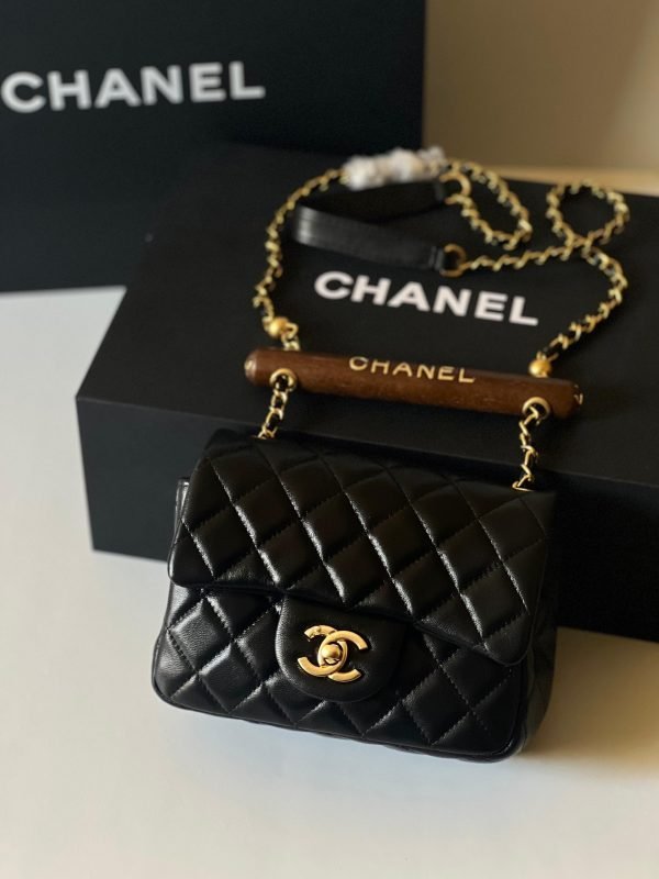 CHANEL